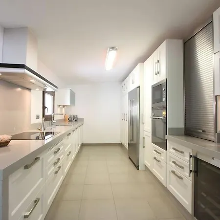 Villa 1102 - Town